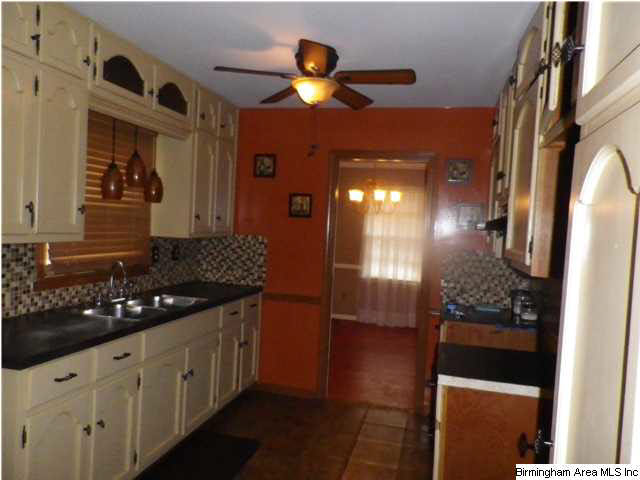 720 Vaughn Circle Birmingham, AL 35235 - Photo 7 of 8