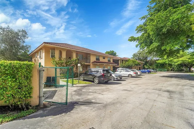 $1,995 | 9182 Northwest 40th Street, Unit 9182, Coral Springs, FL 33065
