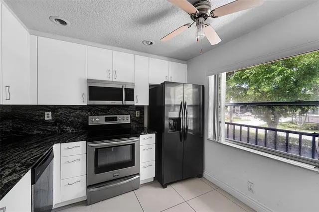 $1,995 | 9182 Northwest 40th Street, Unit 9182, Coral Springs, FL 33065