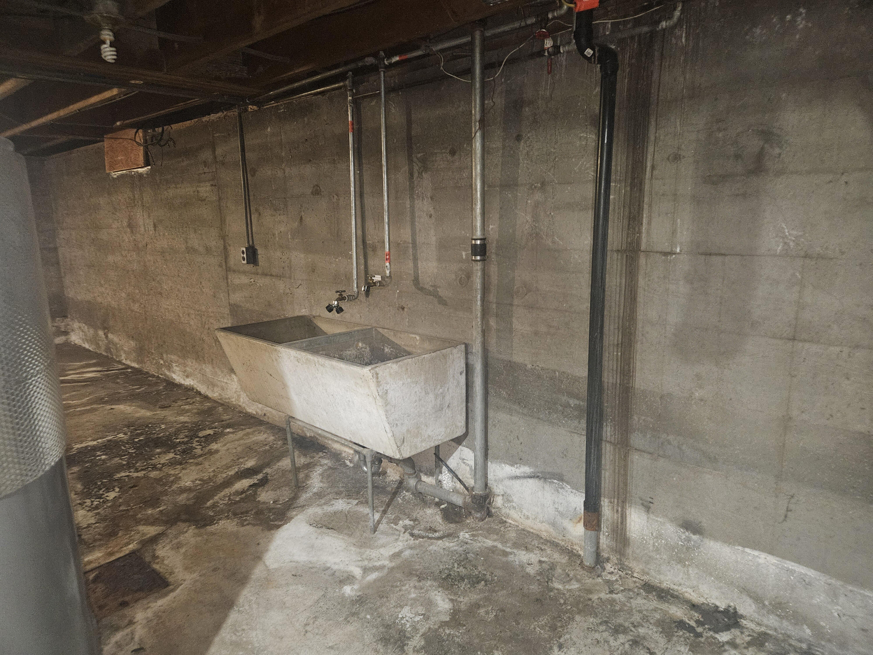413 South H Street Lakeview, OR 97630 - Photo 13 of 17 14. Basement