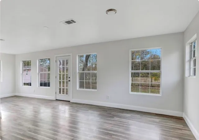 $1,400 | 116 Trahan Street, Ames, TX 77575