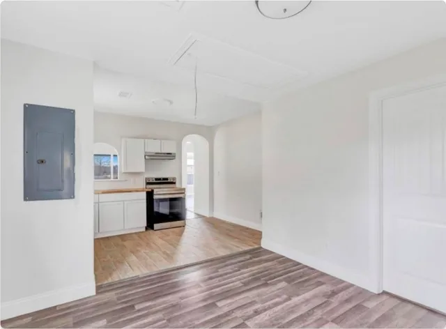 $1,400 | 116 Trahan Street, Ames, TX 77575