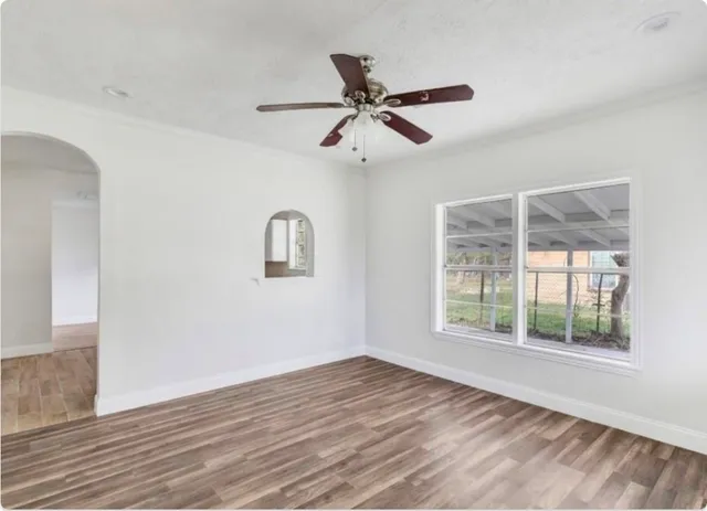 $1,400 | 116 Trahan Street, Ames, TX 77575