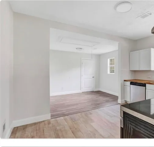 $1,400 | 116 Trahan Street, Ames, TX 77575