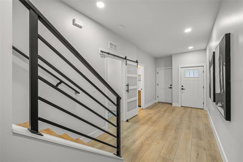 4308 West Gray Street, Unit 6 Tampa, FL 33609 - Photo 11 of 40