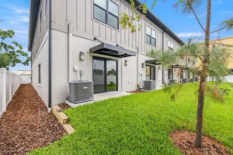 $724,990 | 4308 West Gray Street, Unit 6, Tampa, FL 33609
