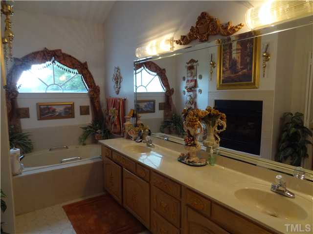 3900 Johnson Pond Road Apex, NC 27539 - Photo 12 of 19 Gallery Image 12