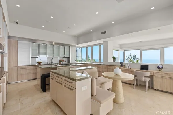 $8,300,000 | 900 Gainsborough Drive, Laguna Beach, CA 92651