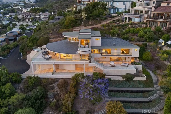 $8,300,000 | 900 Gainsborough Drive, Laguna Beach, CA 92651