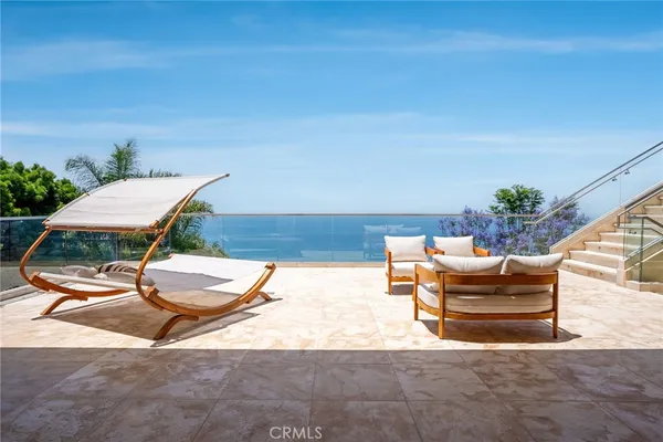 $8,300,000 | 900 Gainsborough Drive, Laguna Beach, CA 92651
