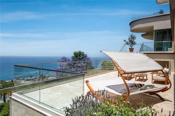 $8,300,000 | 900 Gainsborough Drive, Laguna Beach, CA 92651