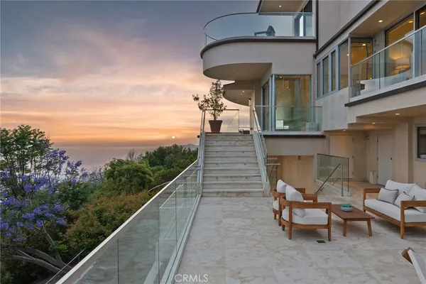 $8,300,000 | 900 Gainsborough Drive, Laguna Beach, CA 92651