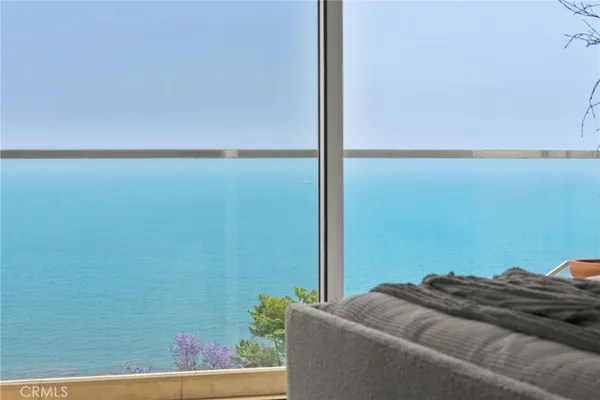 $8,300,000 | 900 Gainsborough Drive, Laguna Beach, CA 92651