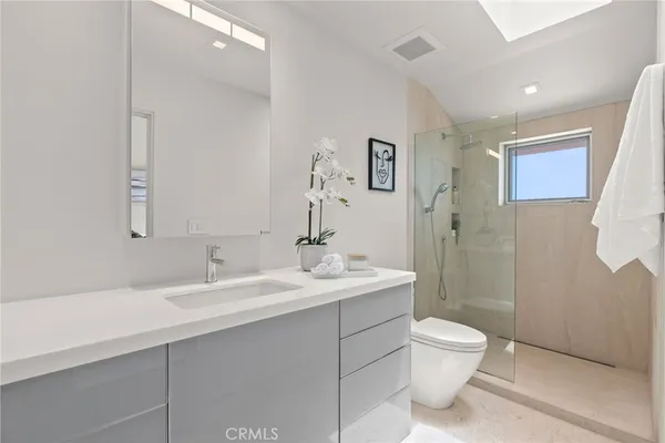 $8,300,000 | 900 Gainsborough Drive, Laguna Beach, CA 92651