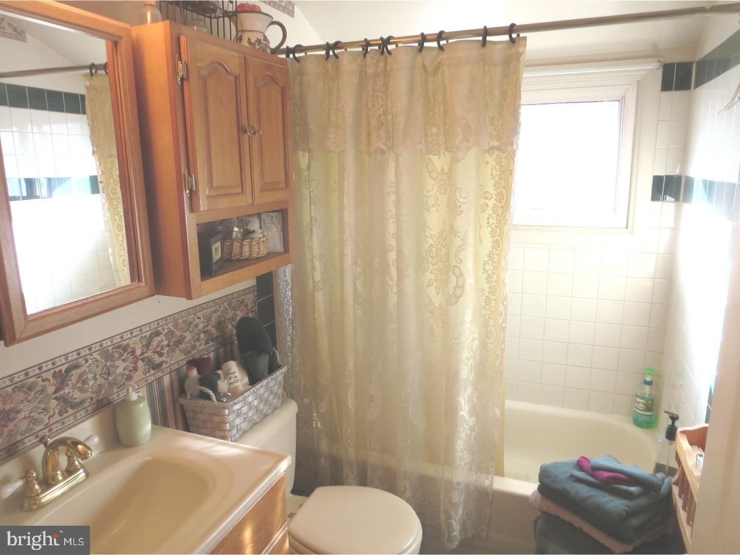 71 Queen Lily Road Levittown, PA 19057 - Photo 22 of 25 Bathroom