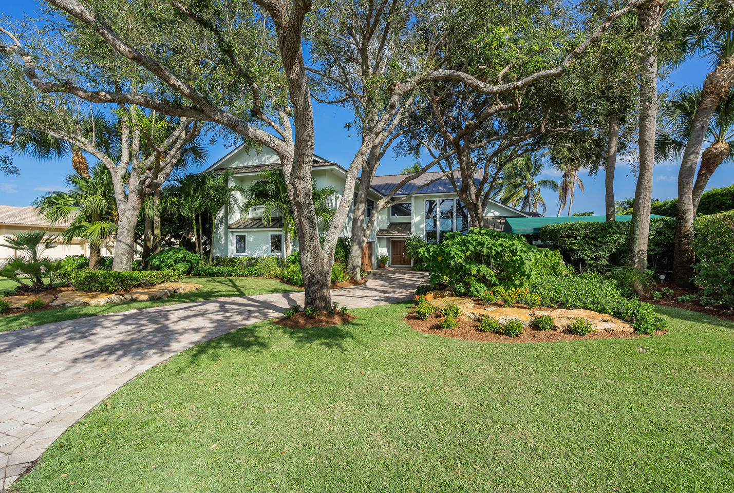 25 Saddleback Road Tequesta, FL 33469 - Photo 2 of 47 25 Saddle Back Exterior Front - Web