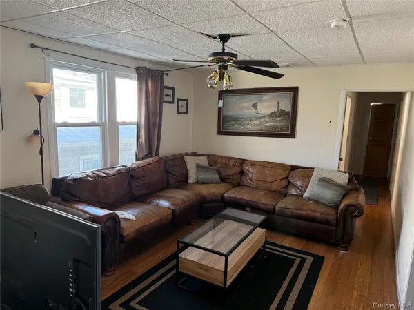 $4,300 | 72 Minnesota Avenue, Long Beach, NY 11561