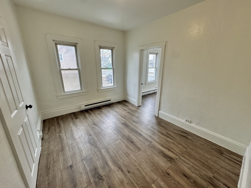 403 Orange Street Springfield, MA 01108 - Photo 7 of 15