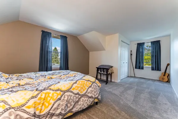 $610,000 | 121 North Glendale Avenue, Barrington, IL 60010