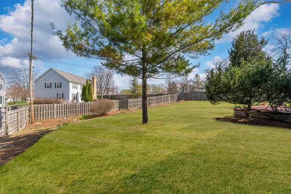 $610,000 | 121 North Glendale Avenue, Barrington, IL 60010