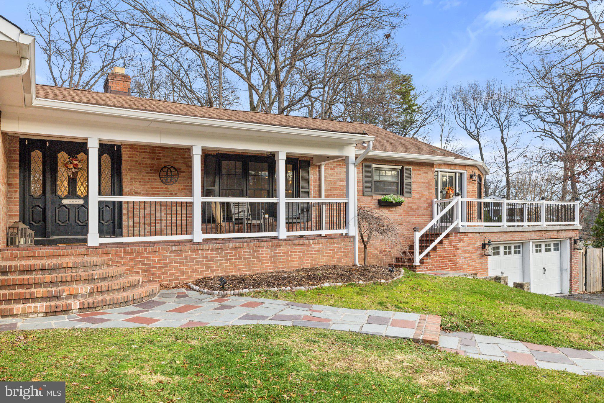 5213 Clinton Road Alexandria, VA 22312 - Photo 6 of 82 Gallery Image 6