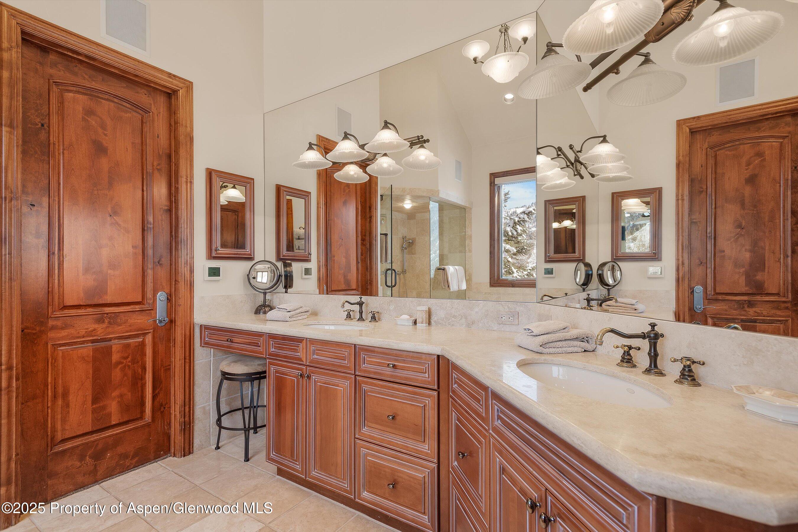 427 Silverlode Drive Aspen, CO 81611 - Photo 15 of 35 34-427Silverlode_2502190035