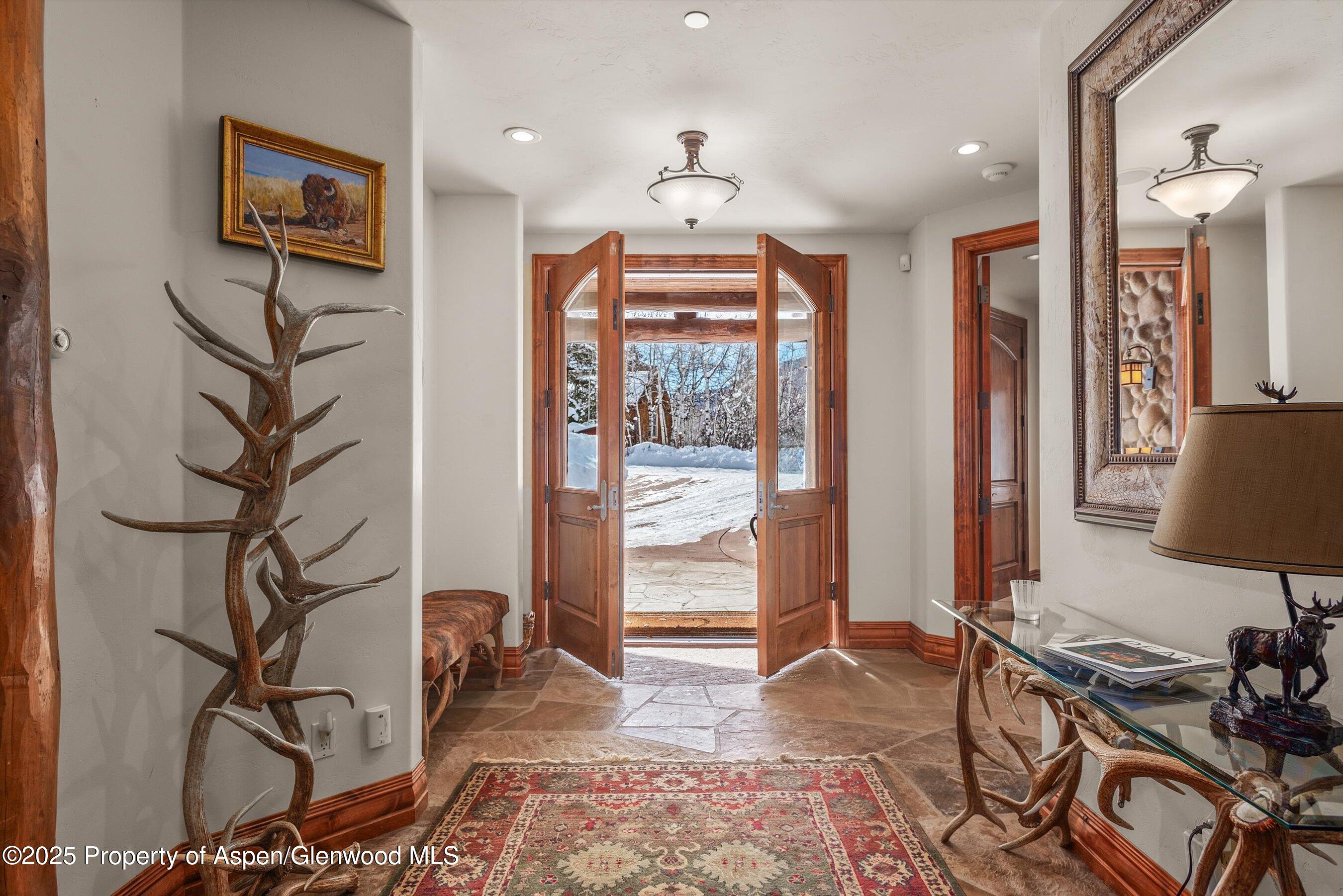 427 Silverlode Drive Aspen, CO 81611 - Photo 4 of 35 48-427Silverlode_2502190051