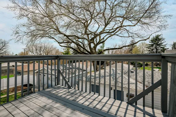 $449,000 | 9439 Congress Park Avenue, Brookfield, IL 60513