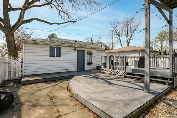 $449,000 | 9439 Congress Park Avenue, Brookfield, IL 60513