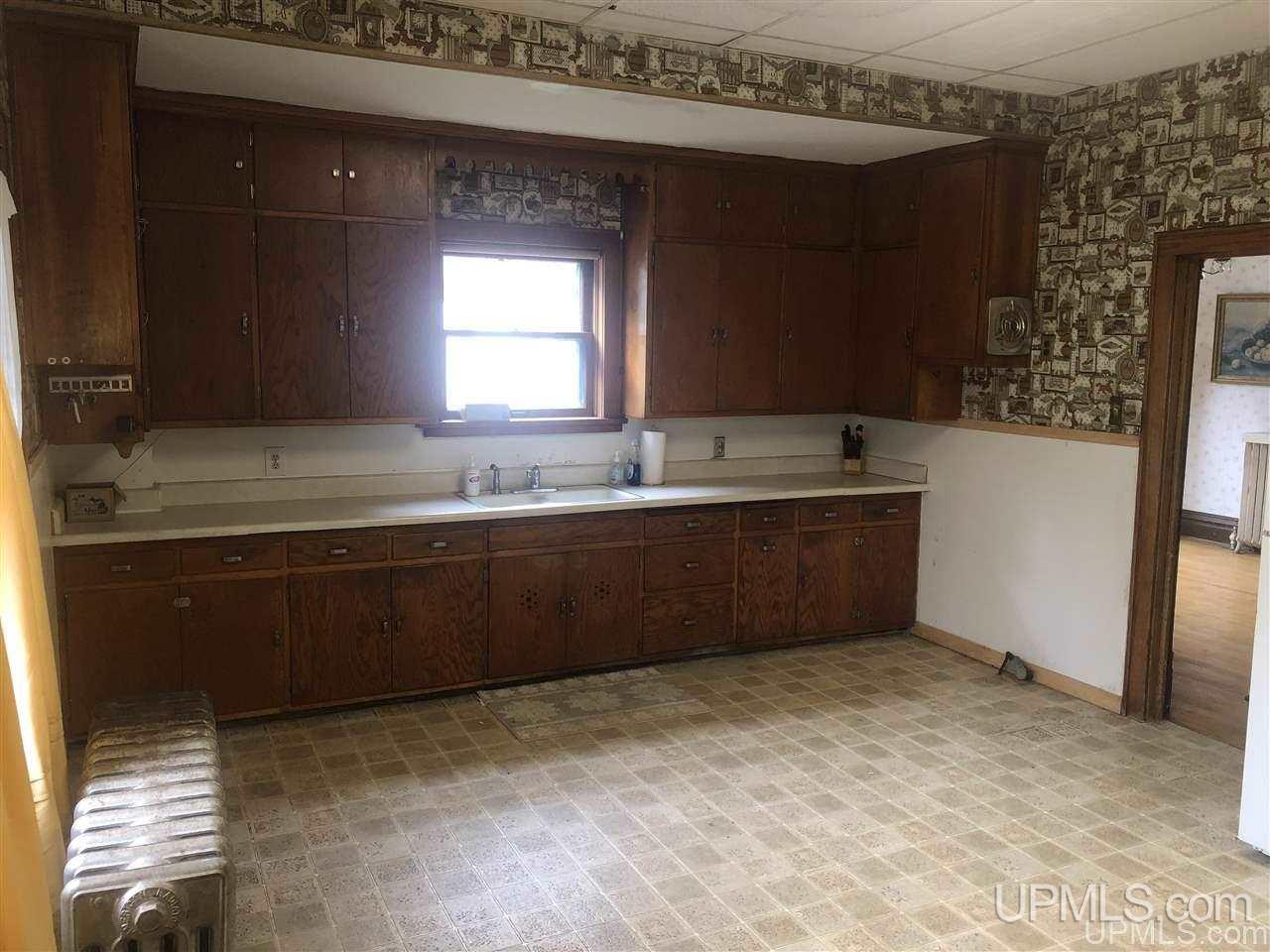 618 North 3rd Street Ishpeming, MI 49849 - Photo 5 of 38