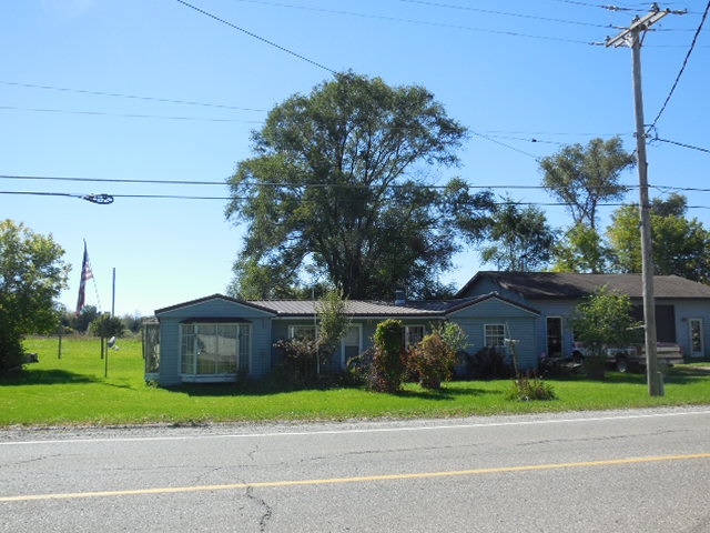 4987 Long Lake Road Hale, MI 48739 - Photo 5 of 10 1806861-4.JPG