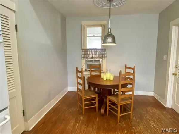 $190,000 | 502 East Commercial Street, Charleston, MO 63834