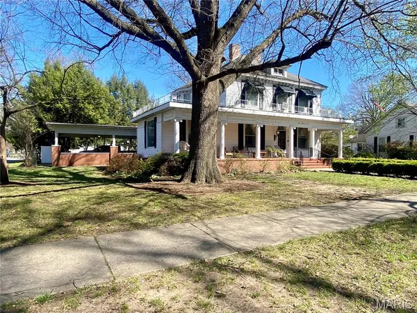 $190,000 | 502 East Commercial Street, Charleston, MO 63834