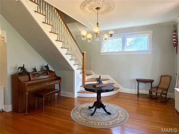 $190,000 | 502 East Commercial Street, Charleston, MO 63834