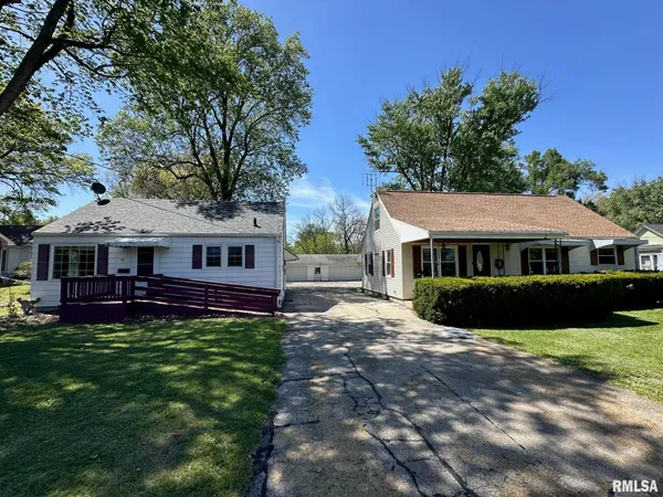 $195,000 | 417 Caldwell Street, Jacksonville, IL 62650