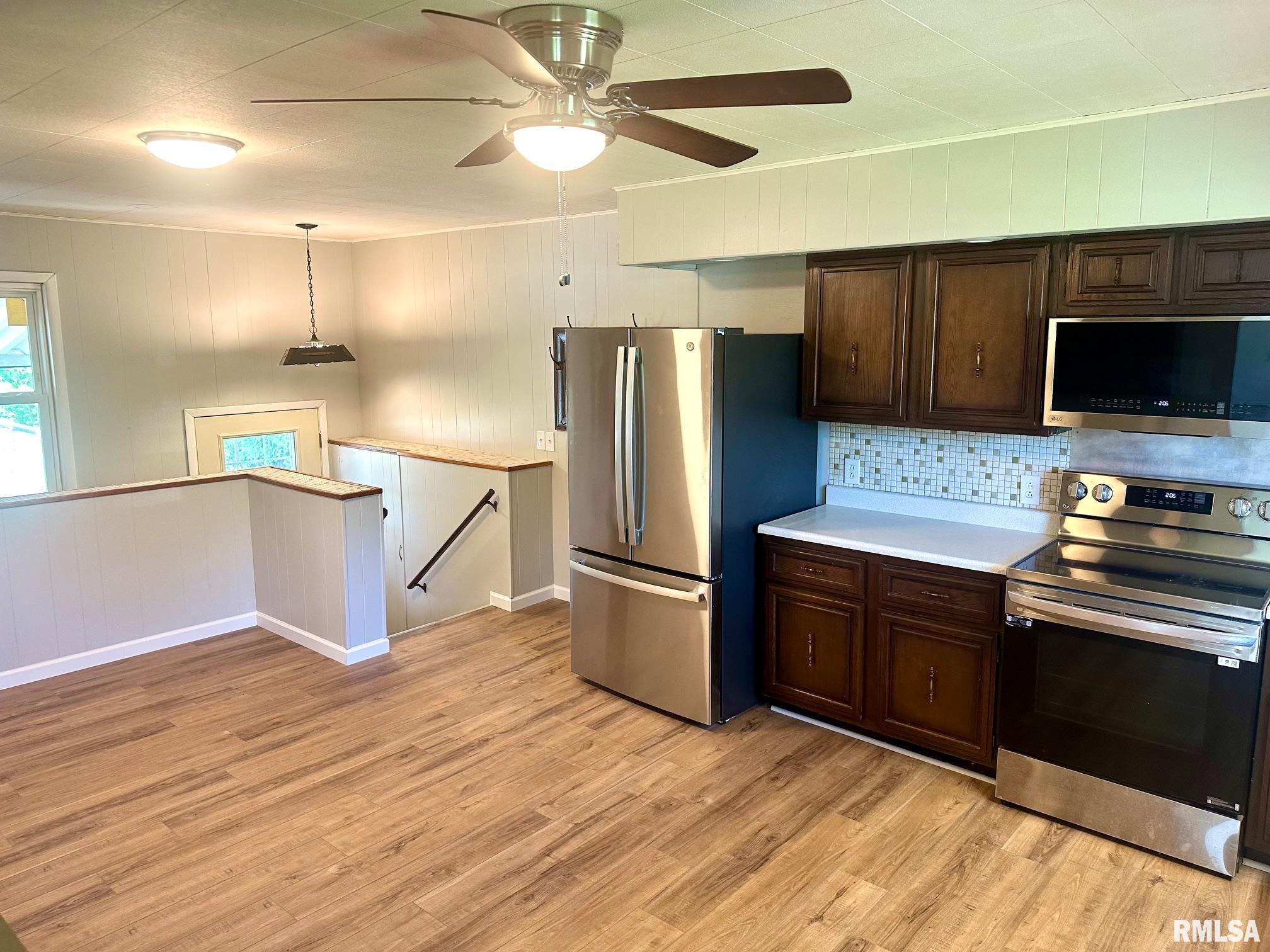 417 Caldwell Street Jacksonville, IL 62650 - Photo 11 of 22