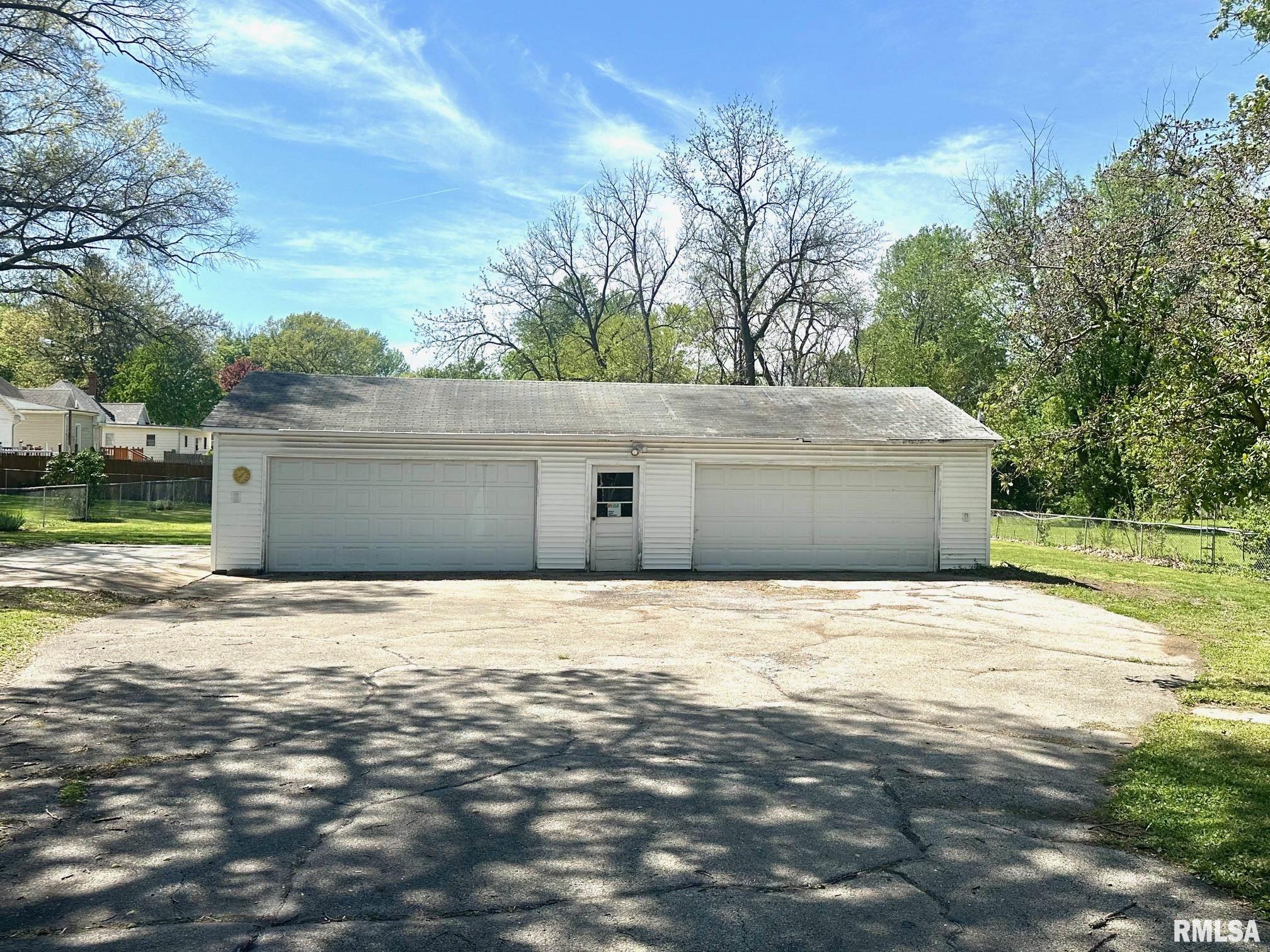 417 Caldwell Street Jacksonville, IL 62650 - Photo 22 of 22