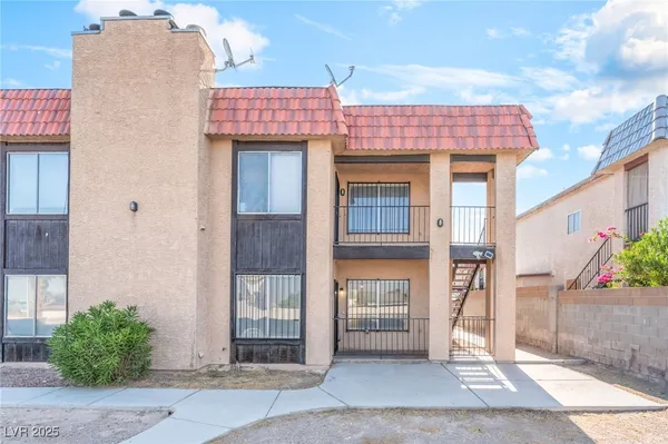 $690,000 | 2257 Exeter Drive, Las Vegas, NV 89156