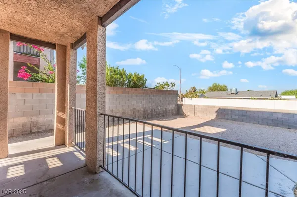 $690,000 | 2257 Exeter Drive, Las Vegas, NV 89156