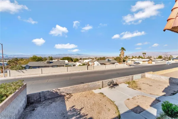 $690,000 | 2257 Exeter Drive, Las Vegas, NV 89156