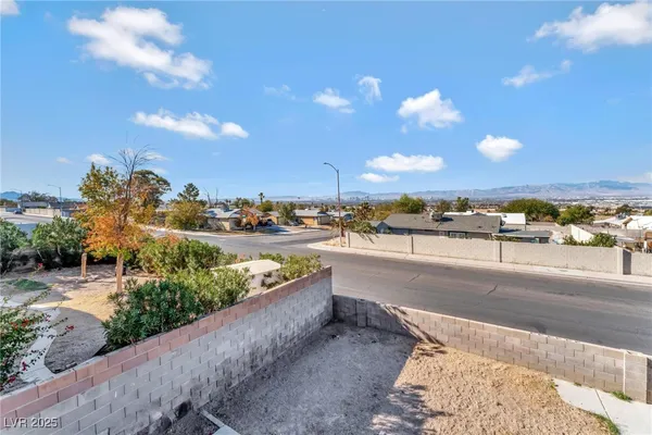 $690,000 | 2257 Exeter Drive, Las Vegas, NV 89156