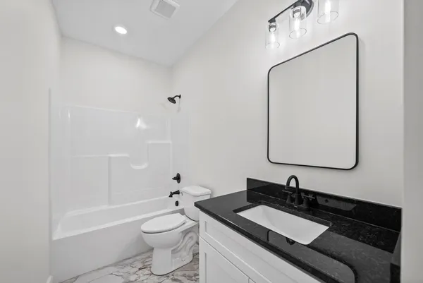 $239,900 | 102 Joiner Avenue, Elkton, KY 42220