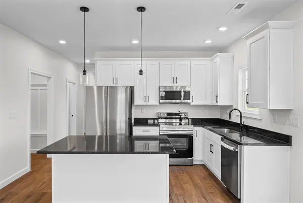 $239,900 | 102 Joiner Avenue, Elkton, KY 42220