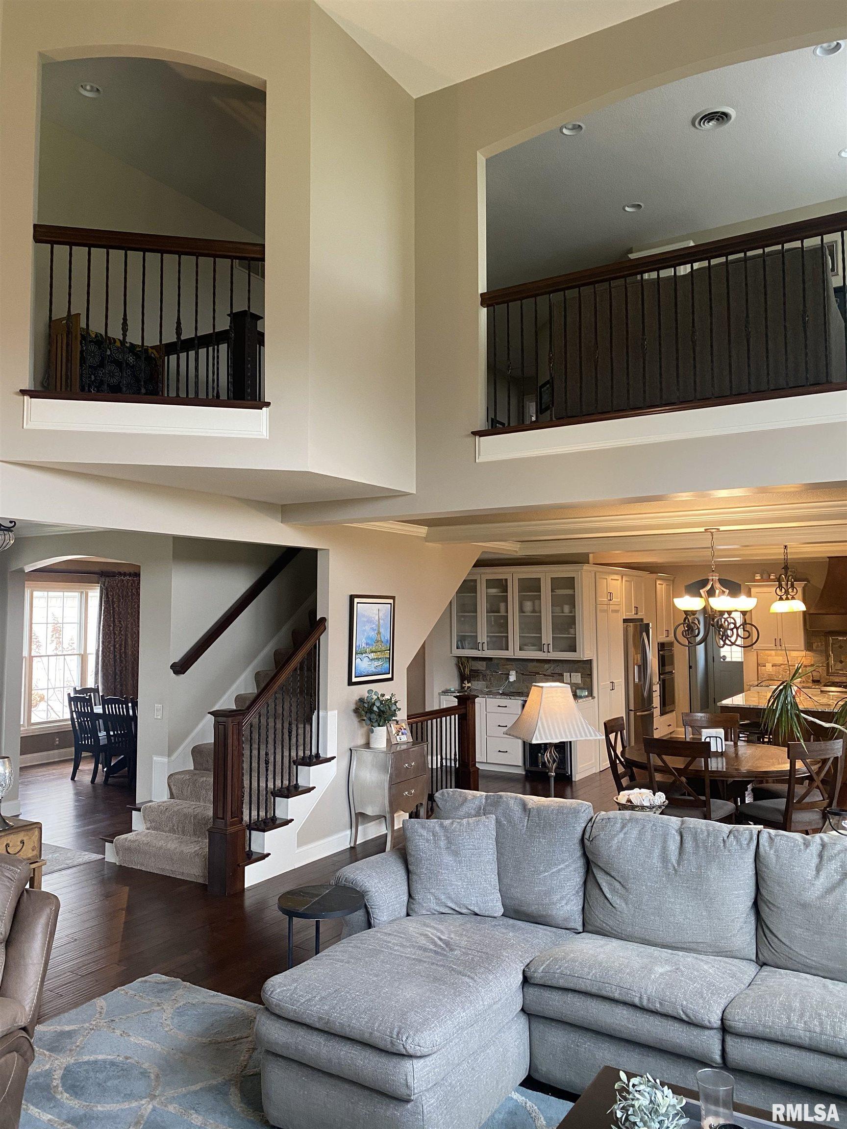 6016 Cardinal Road Bettendorf, IA 52722 - Photo 18 of 50 Gallery Image 18