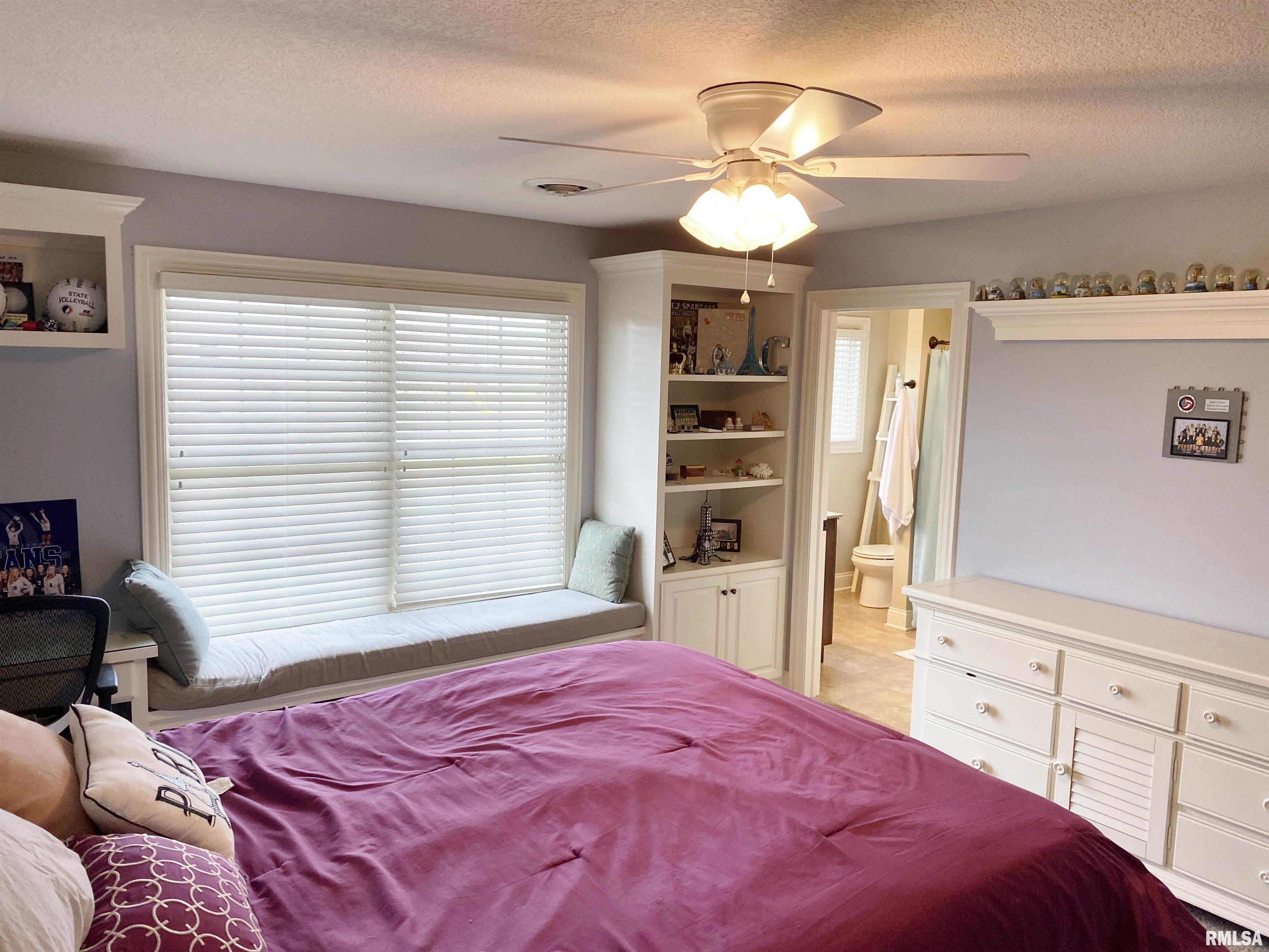 6016 Cardinal Road Bettendorf, IA 52722 - Photo 33 of 50 Gallery Image 33