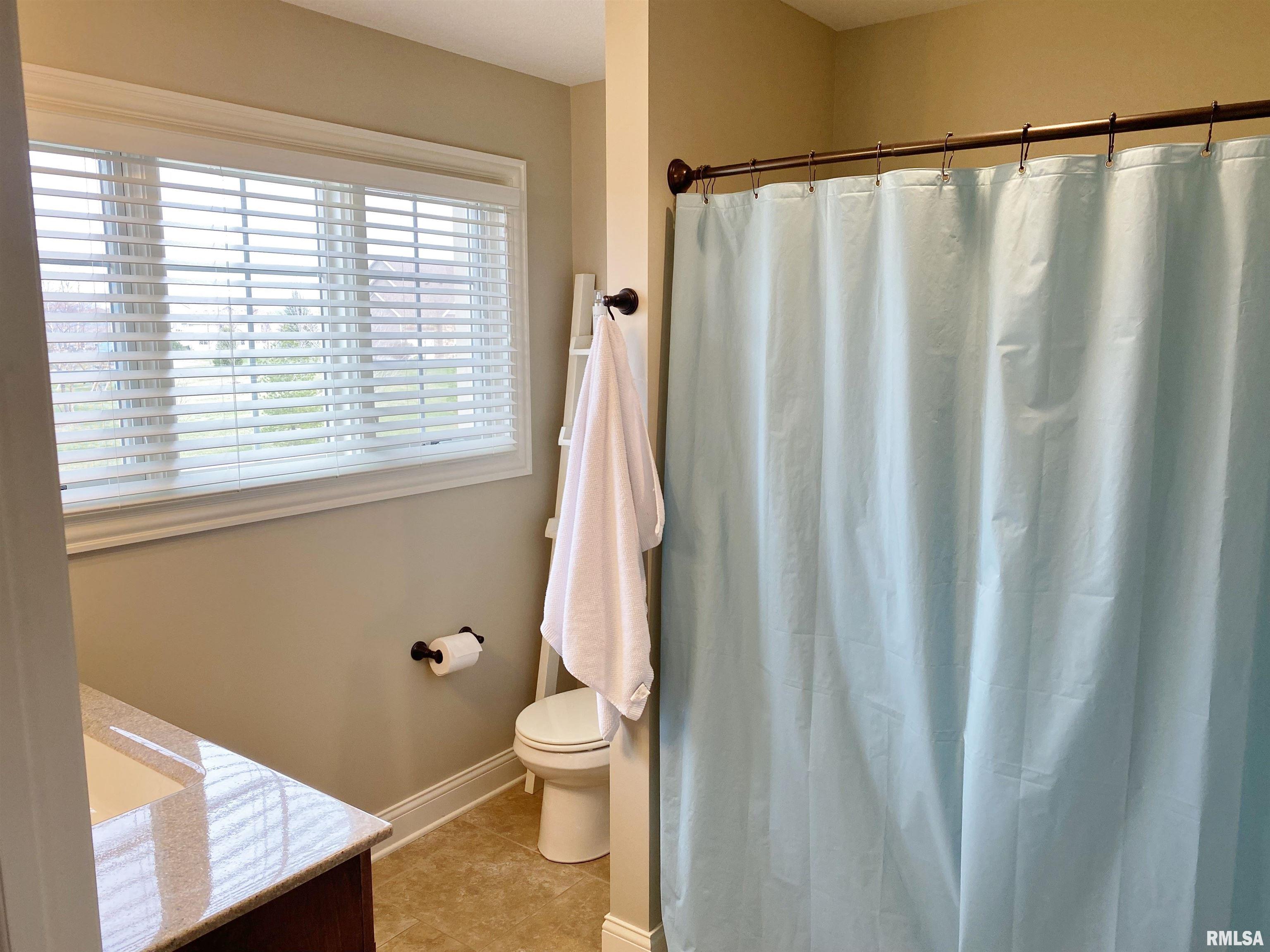 6016 Cardinal Road Bettendorf, IA 52722 - Photo 35 of 50 Gallery Image 35
