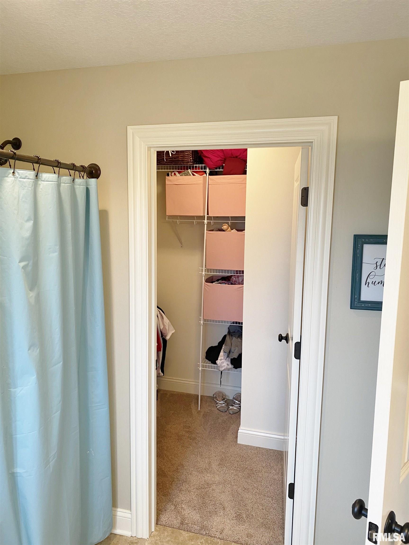 6016 Cardinal Road Bettendorf, IA 52722 - Photo 36 of 50 Gallery Image 36