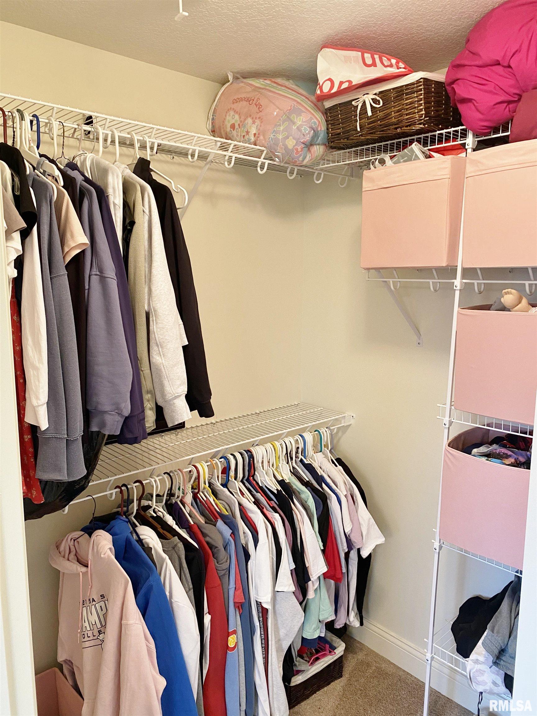 6016 Cardinal Road Bettendorf, IA 52722 - Photo 37 of 50 Gallery Image 37
