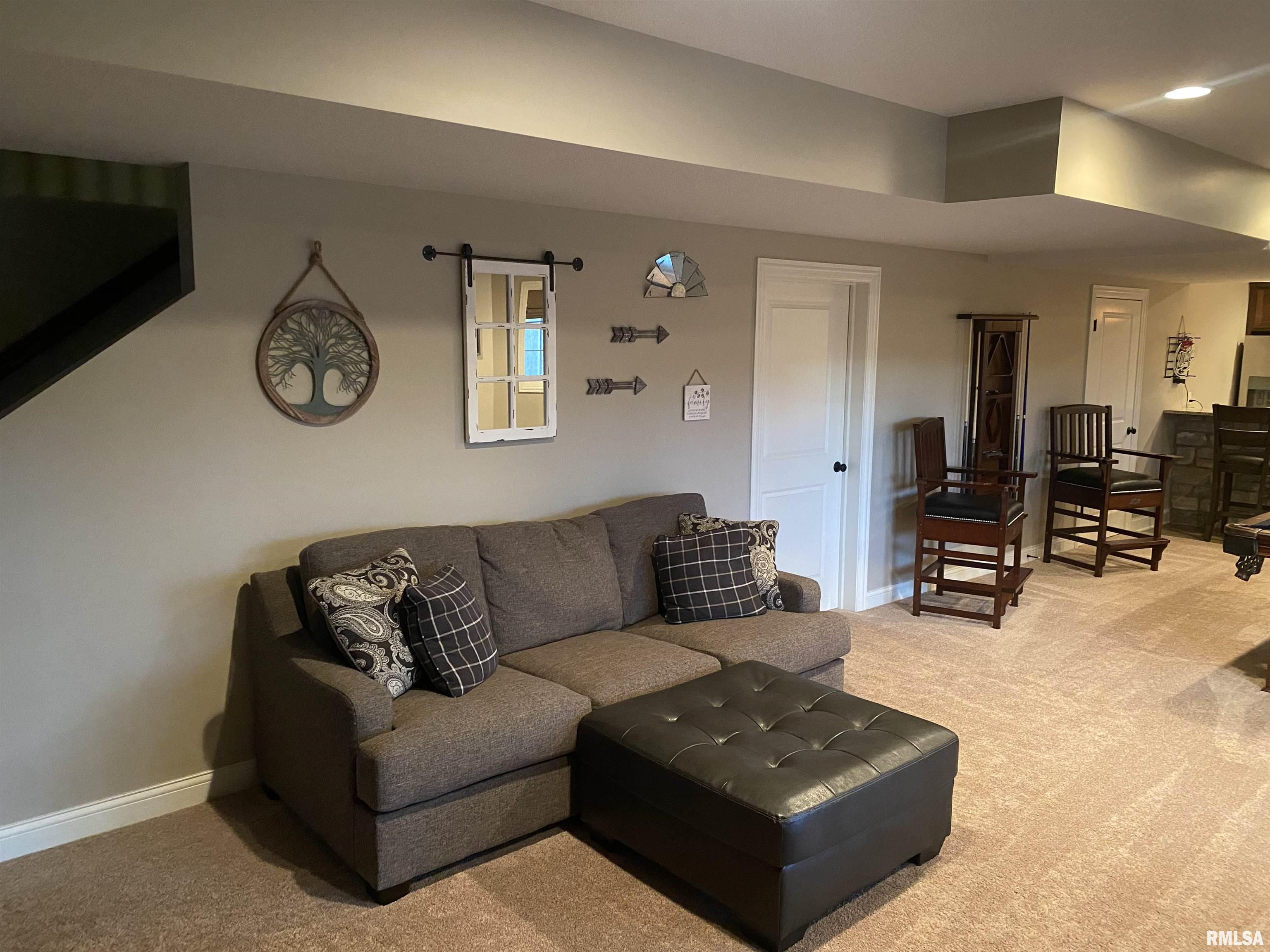6016 Cardinal Road Bettendorf, IA 52722 - Photo 45 of 50 Gallery Image 45