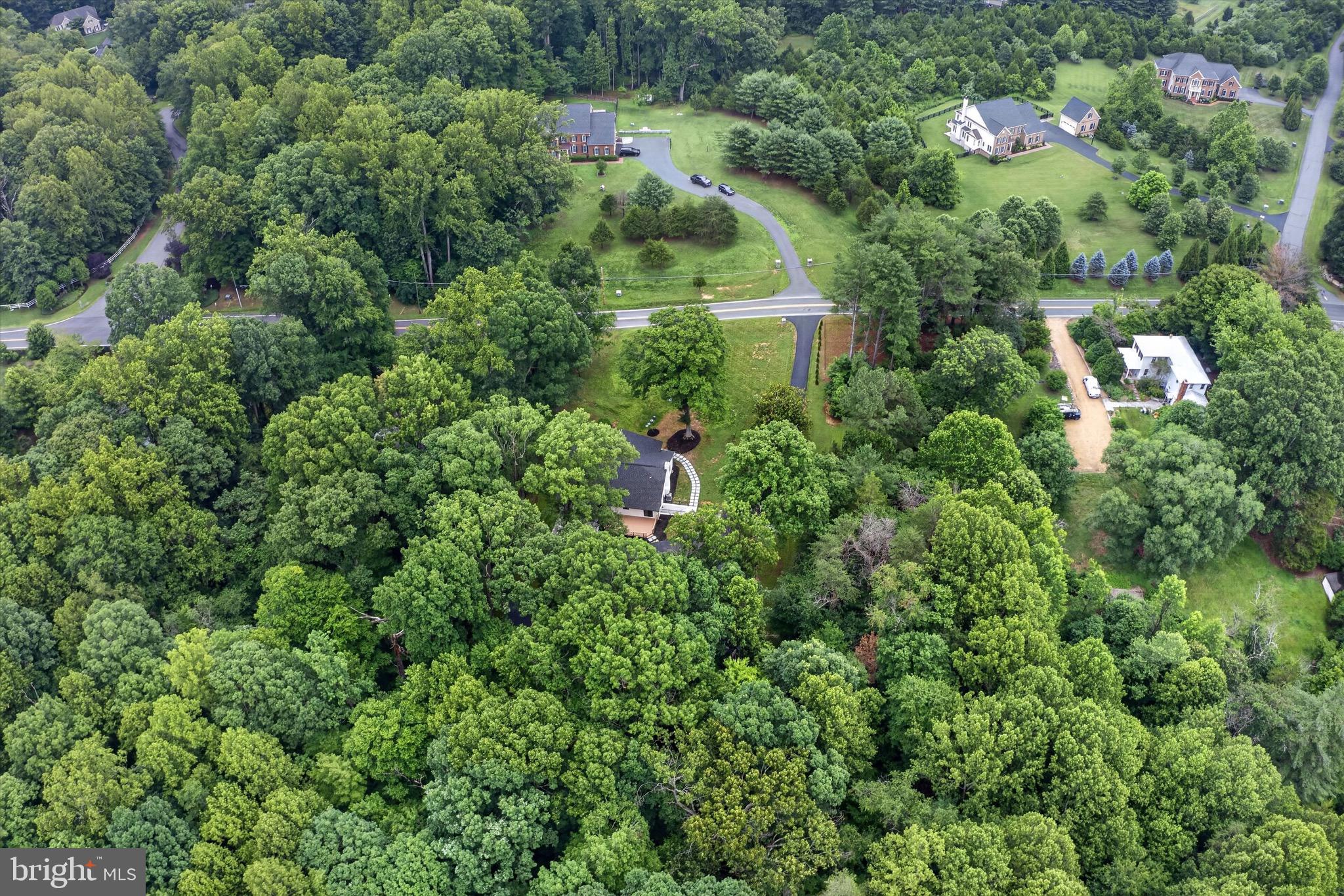12365 Henderson Road Clifton, VA 20124 - Photo 68 of 82 Gallery Image 68